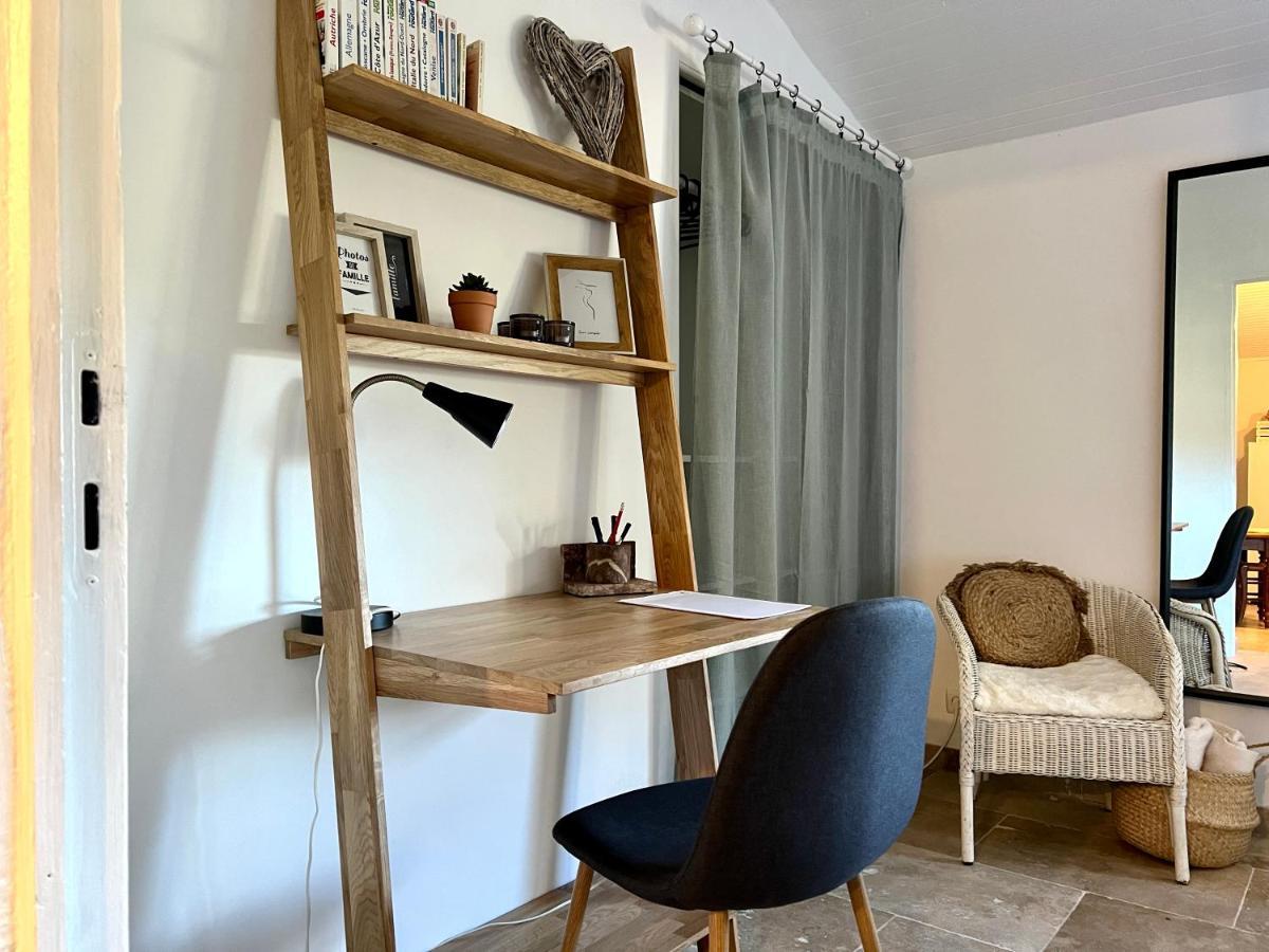 Maison Provencale Au Calme De La Campagne Avec Jacuzzi Aix-en-Provence Eksteriør bilde