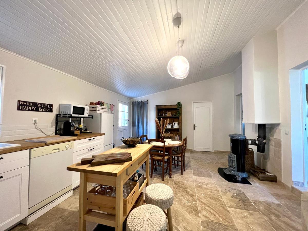 Maison Provencale Au Calme De La Campagne Avec Jacuzzi Aix-en-Provence Eksteriør bilde