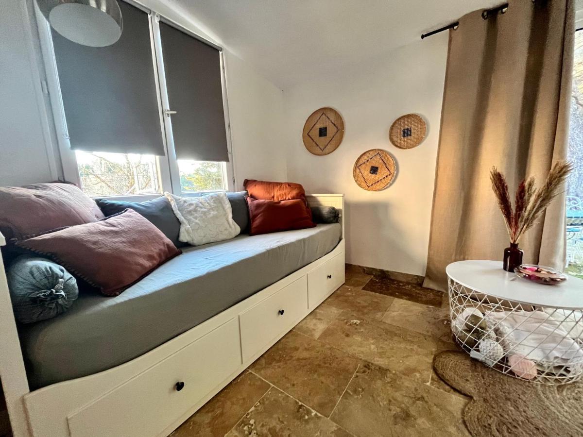 Maison Provencale Au Calme De La Campagne Avec Jacuzzi Aix-en-Provence Eksteriør bilde