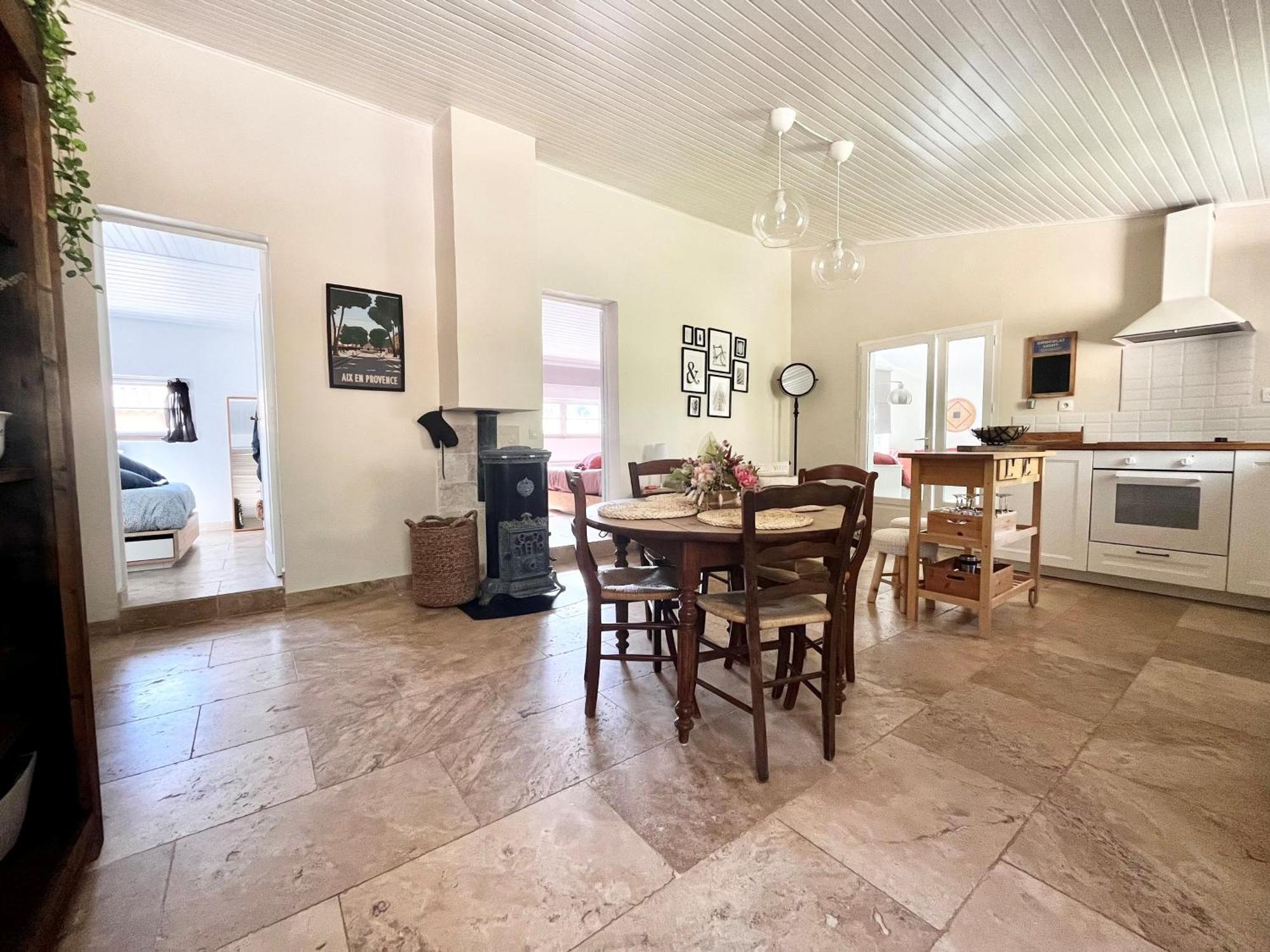 Maison Provencale Au Calme De La Campagne Avec Jacuzzi Aix-en-Provence Eksteriør bilde