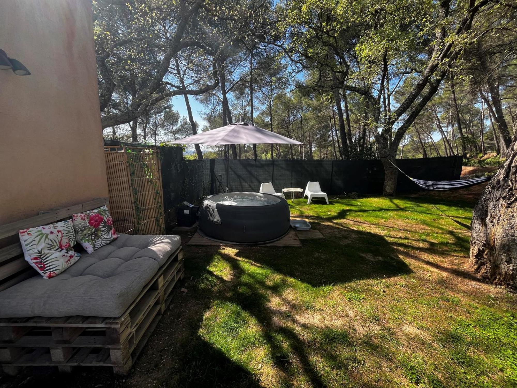 Maison Provencale Au Calme De La Campagne Avec Jacuzzi Aix-en-Provence Eksteriør bilde